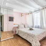 Charming Flat Montorgueil 아파트 *