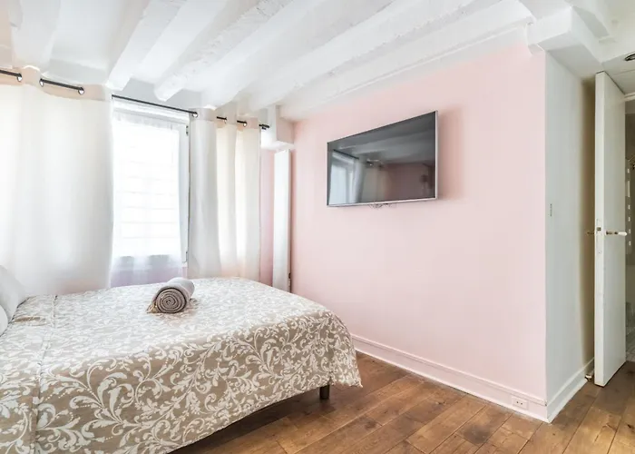 Charming Flat Montorgueil * Paris