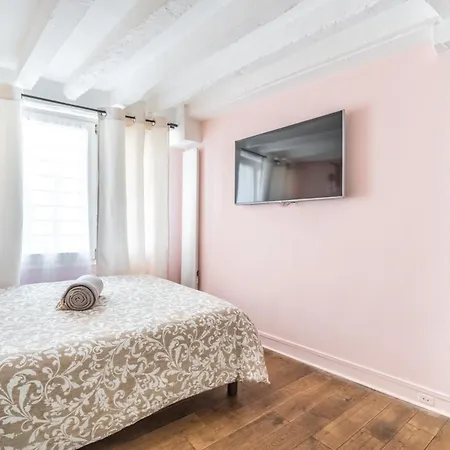Charming Flat Montorgueil * Paříž
