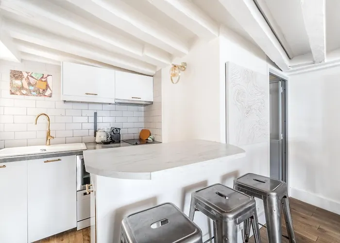 Charming Flat Montorgueil